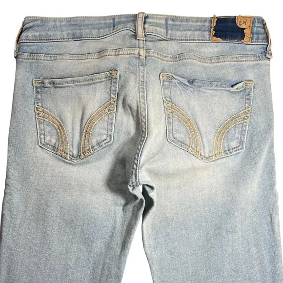 Hollister Super Skinny Light Blue Women's Jeans - Size 26 (3 Reg) - Picture 3 of 6